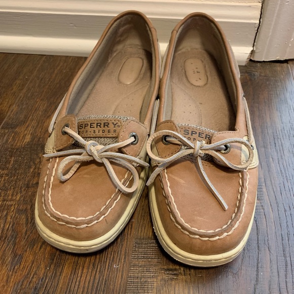 Sperry Shoes - Sperry boat shoes size 9 Sperry Shoes - Sperry boat shoes size 9